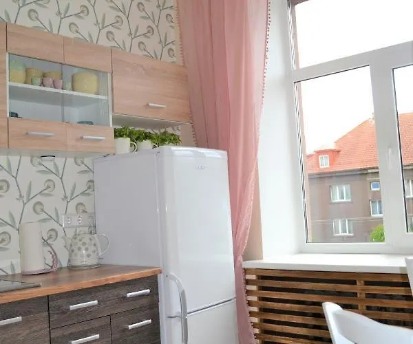 Vee 4 Center Parnawa